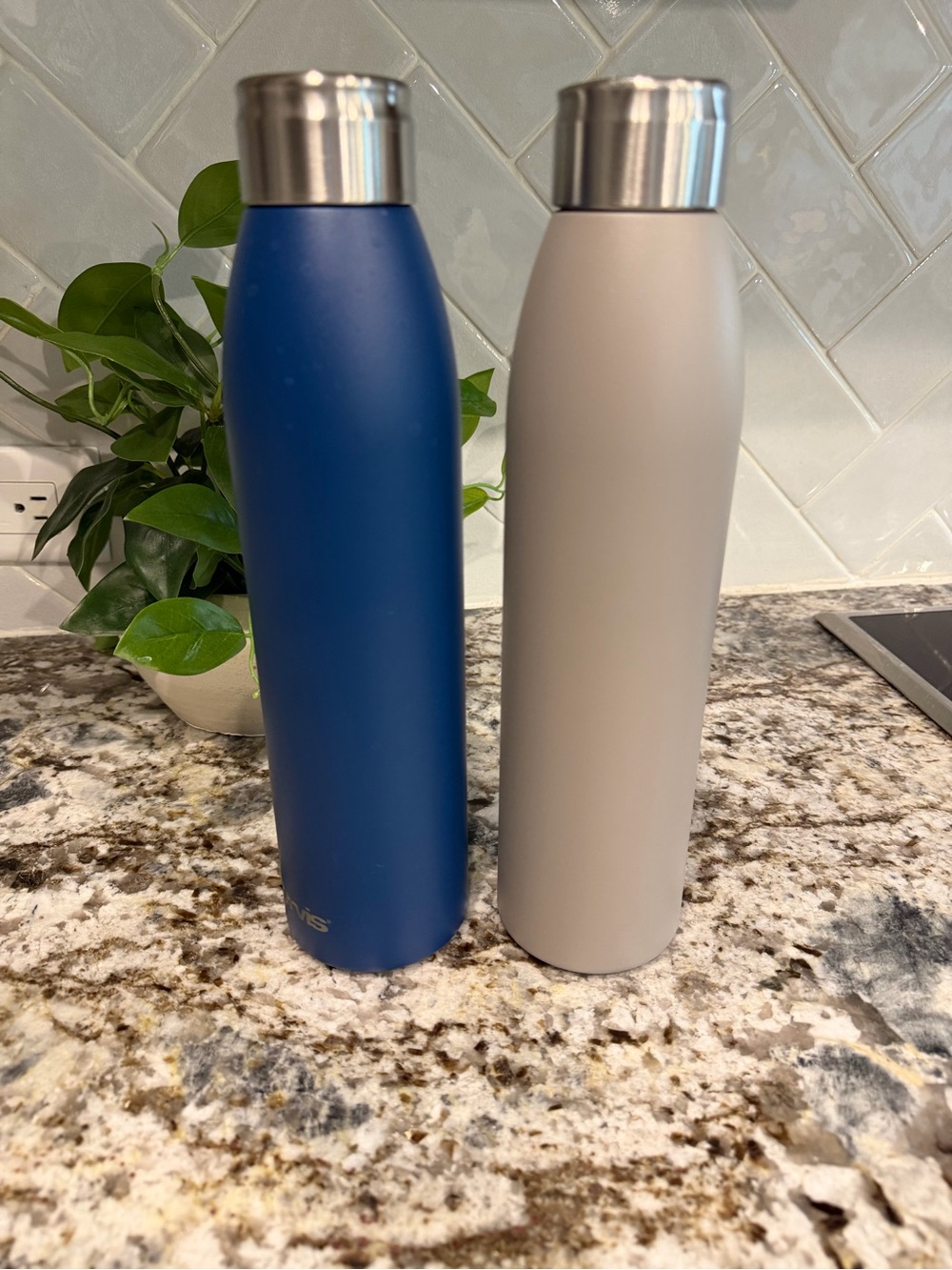 Tervis Tumbler 25oz stainless slim bottles
